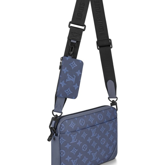 Louis Vuitton Duo Messenger Bag in Blue (Used) - Picture 3 of 5